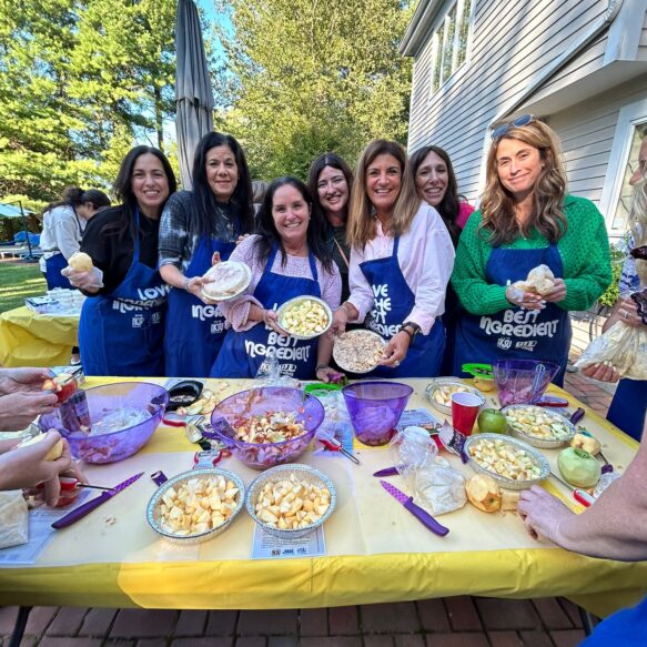 Pre-Rosh Hashanah Apple Baking — photo 7